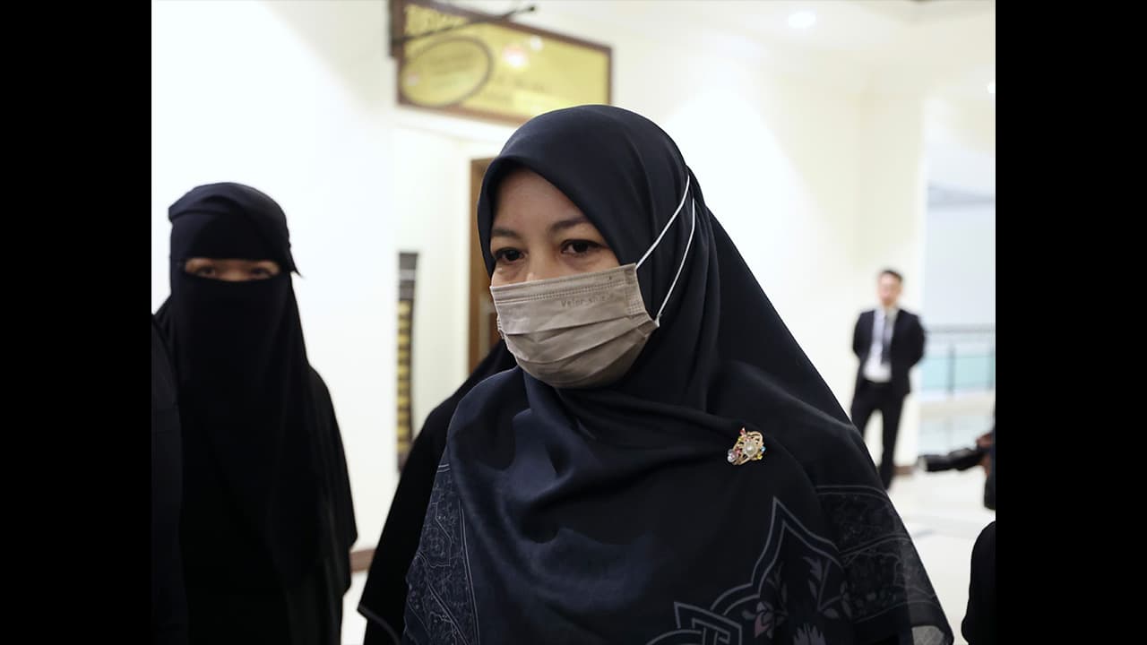 ‘Saya Ibu, Saya Juga Kawan’ – Luahan Pilu Noraidah Dedah Keakraban Bersama Zara Qairina Di Mahkamah Koroner