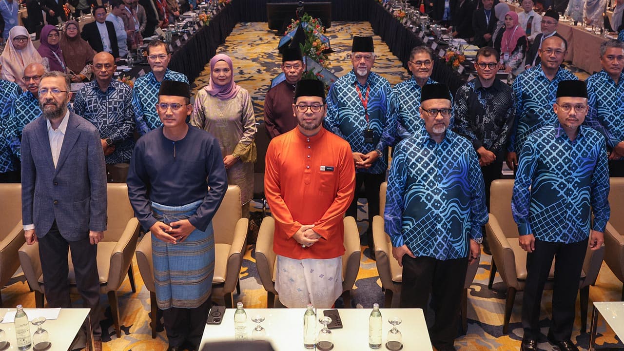 Sistem Kewangan Wajib Berkhidmat Untuk Rakyat, Bukan Perhambakan Manusia – PM Anwar