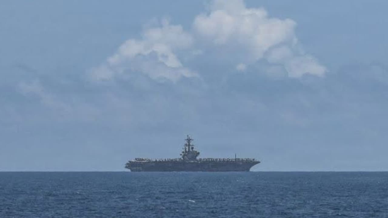 Kapal Pengangkut Pesawat Berkuasa Nuklear AS Tiba Di Phuket Untuk Lawatan Strategik